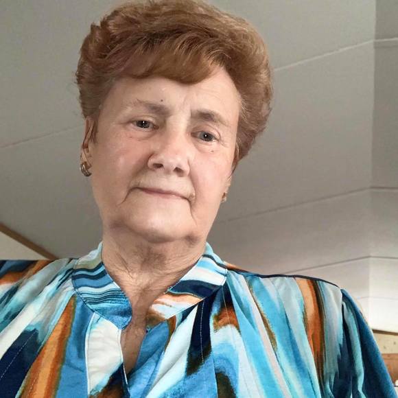 Meet your Posher, Janet - Picture 1 of 1